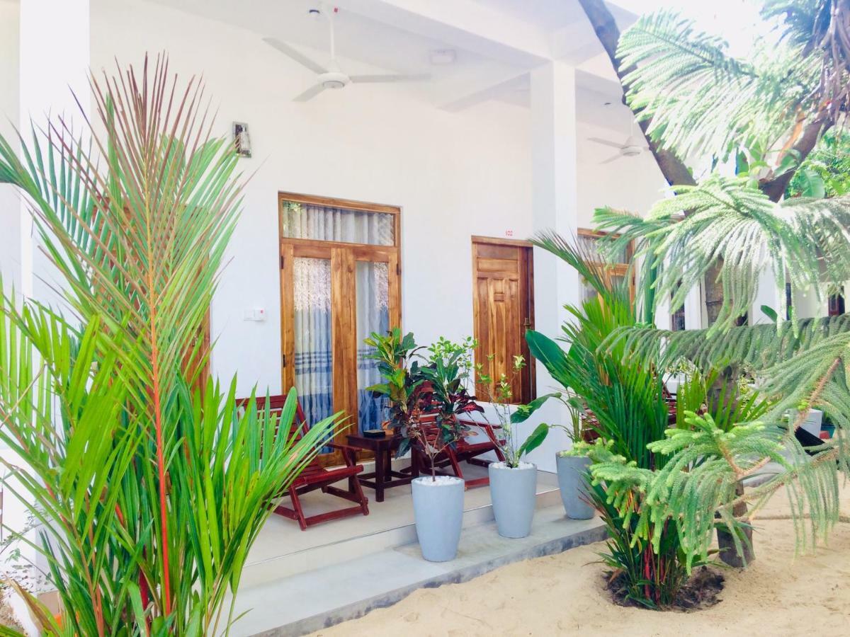 Tropicana Home Stay Arugam Bay Exterior foto